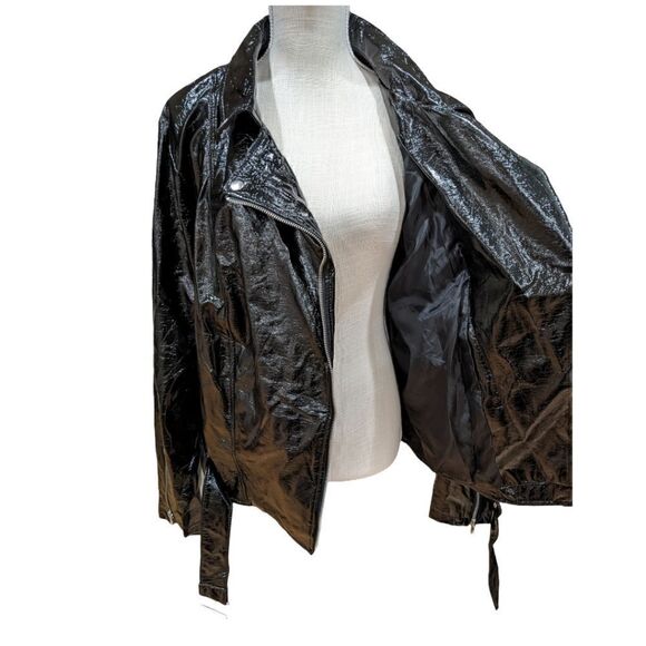 Forever 21 Plus Patent Leather Belted Motorcycle Jacket Size 3X NWT - Picture 7 of 11